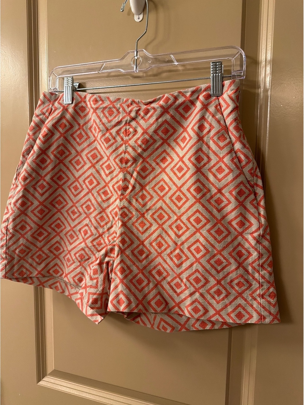 Ann Taylor Women's High-Waisted Orange and White Geometric Pattern Shorts